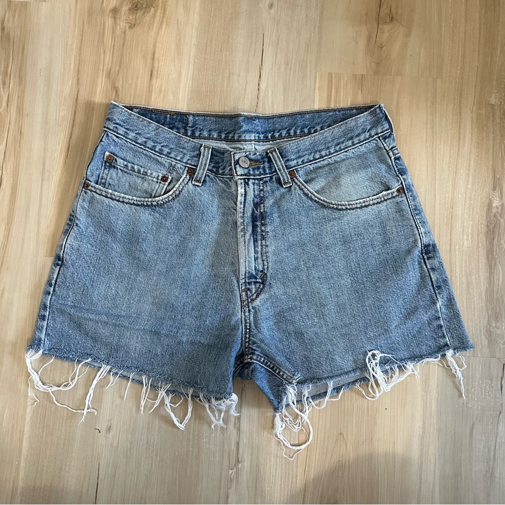 Levi’s Denim Shorts 33